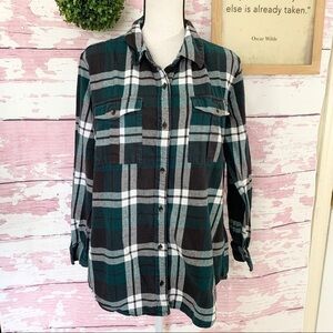 Forever 21 Green Plaid Button Front Shirt size Large